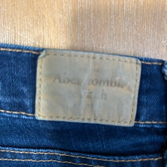 Abercrombie & Fitch Dark Stretch Blue Jeans - Picture 5 of 11